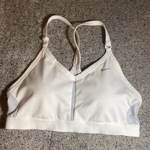 Nike sports bra size Large. No tag but have only worn 1 time new condition.